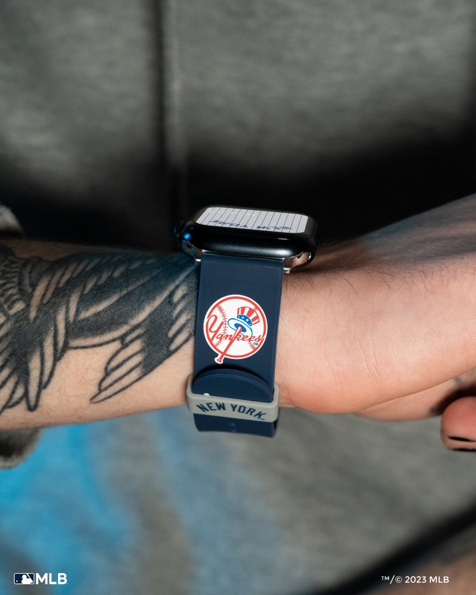 MLB - New York Yankees Apple Watch Band, Officially Licensed
